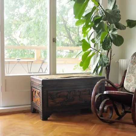 Best Location In Downtown Apartment